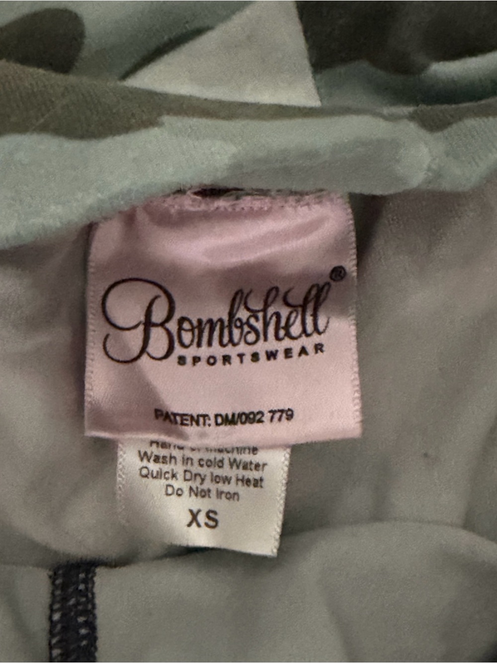 Bombshell Sportswear - Picture 5 of 6